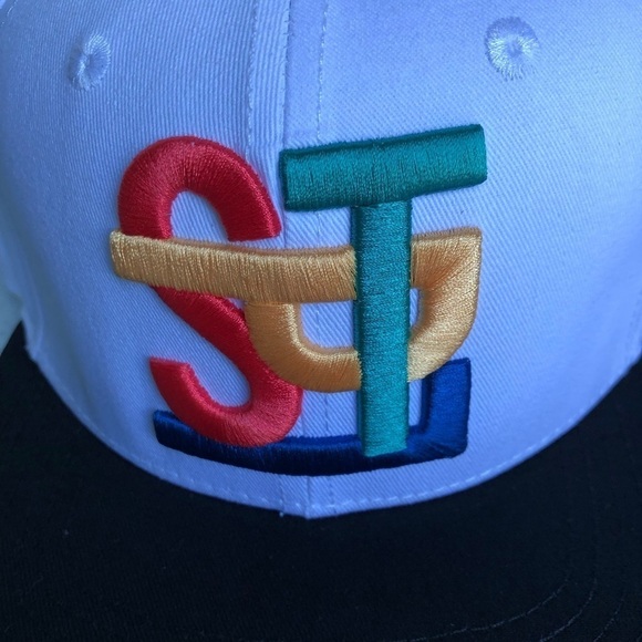 Staple SnapBack Cap White Multicolored Embroidered Hat One Size - Picture 2 of 7